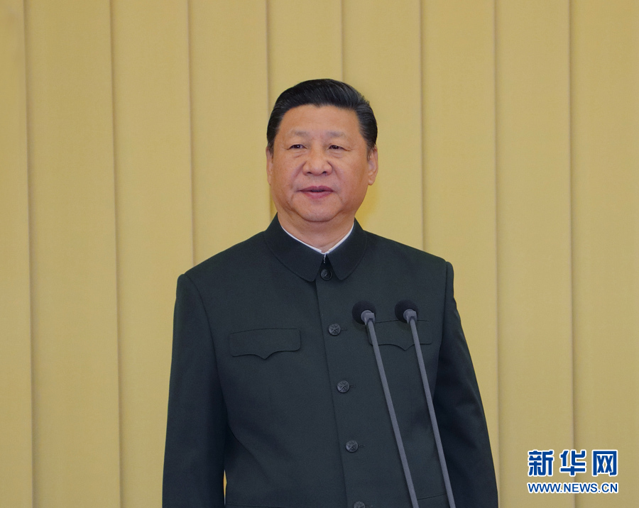 4月18日，中共中央總書記、國家主席、中央軍委主席習(xí)近平接見新調(diào)整組建軍級單位主官，并對各單位發(fā)布訓(xùn)令。這是習(xí)近平在發(fā)布訓(xùn)令。新華社記者 李剛 攝
