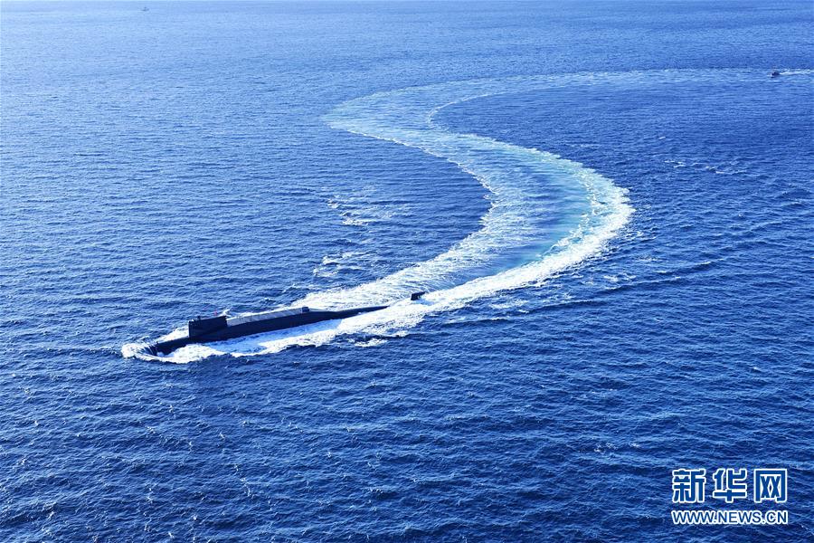 （人民海軍70年&middot;新華全媒頭條&middot;圖文互動）（5）向著深藍出發&mdash;&mdash;獻給人民海軍成立70周年