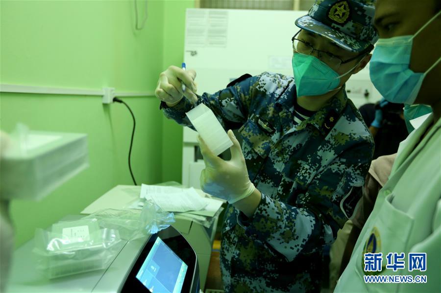 (國際疫情)(3)中國軍隊醫療專家組助力緬軍建立新冠病毒檢測實驗室