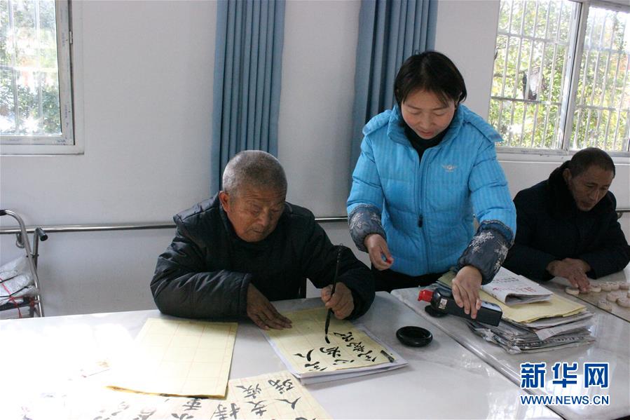 (在習近平新時代中國特色社會主義思想指引下——新時代新作為新篇章·總書記關切脫貧事·圖文互動)(3)醫(yī)療扶貧,照亮貧困家庭的明天