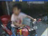 司機太小！3歲幼童駕"車"上路找媽媽