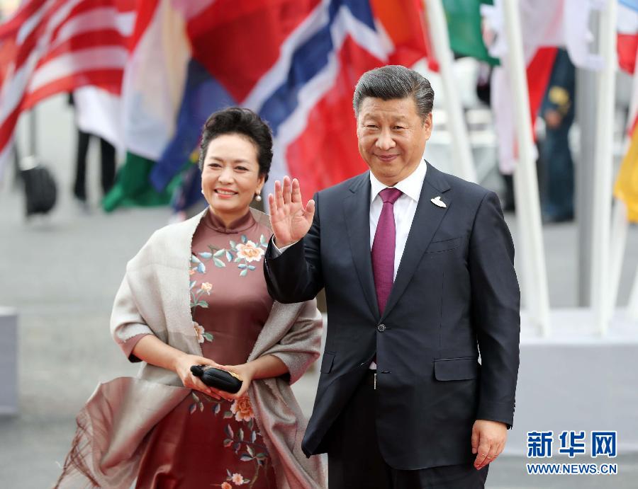 7月7日，二十國集團領導人第十二次峰會在德國漢堡舉行。國家主席習近平出席并發表題為《堅持開放包容　推動聯動增長》的重要講話。這是習近平和夫人彭麗媛出席漢堡峰會舉行的音樂會。新華社記者 劉衛兵 攝 