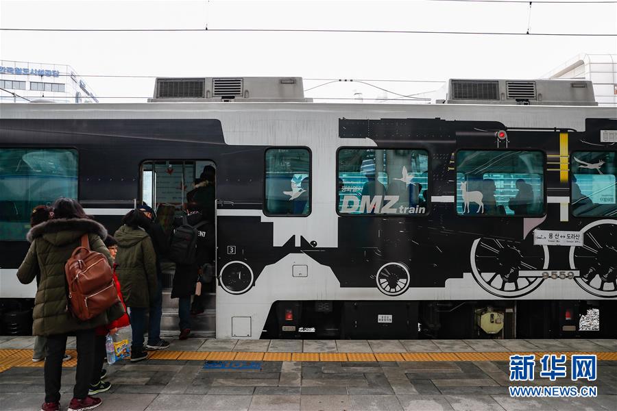 (國(guó)際·圖文互動(dòng))(1)通訊:等待綠燈的“和平列車(chē)”——在第二次“金特會(huì)”前探訪朝韓邊境列車(chē)