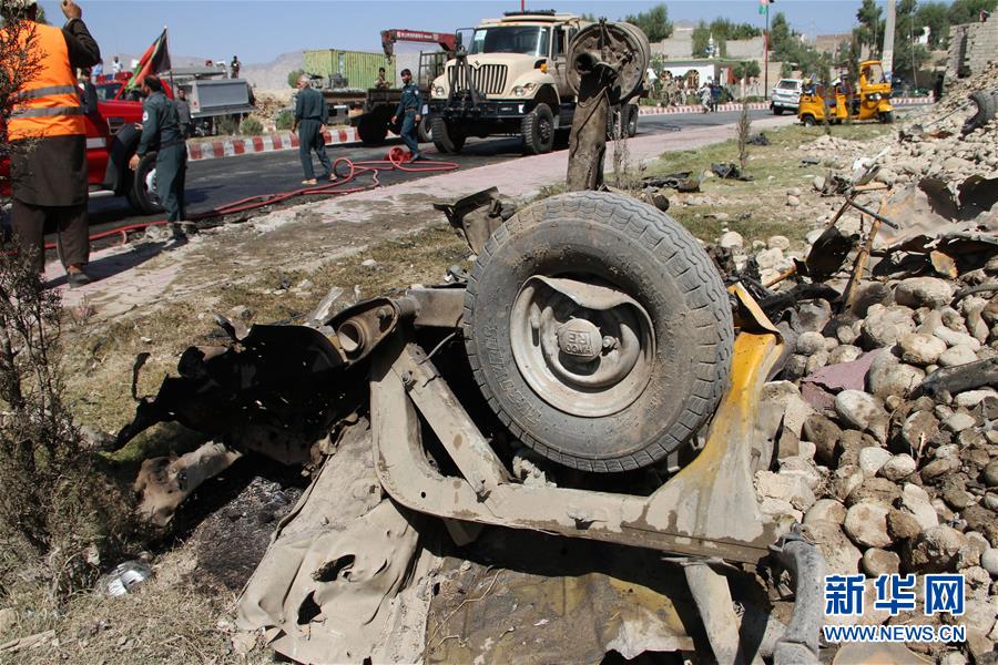 (國際)(1)阿富汗發生汽車炸彈襲擊省長車隊事件 致36人死傷