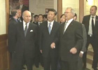 習近平參觀戴高樂基金會并會見法國友人